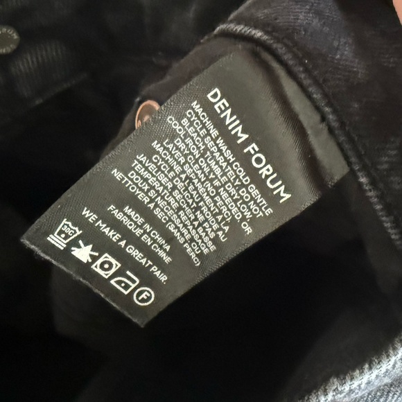 Aritzia Denim Forum|Twiggy high rise flare black jeans,closet staple•••size 26 - Picture 13 of 16
